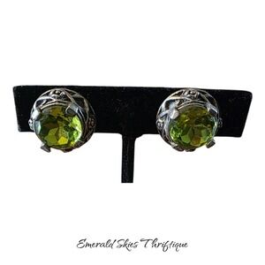 Miracle Art Deco Style Green Silver Tone Clip Earrings cutout free ship